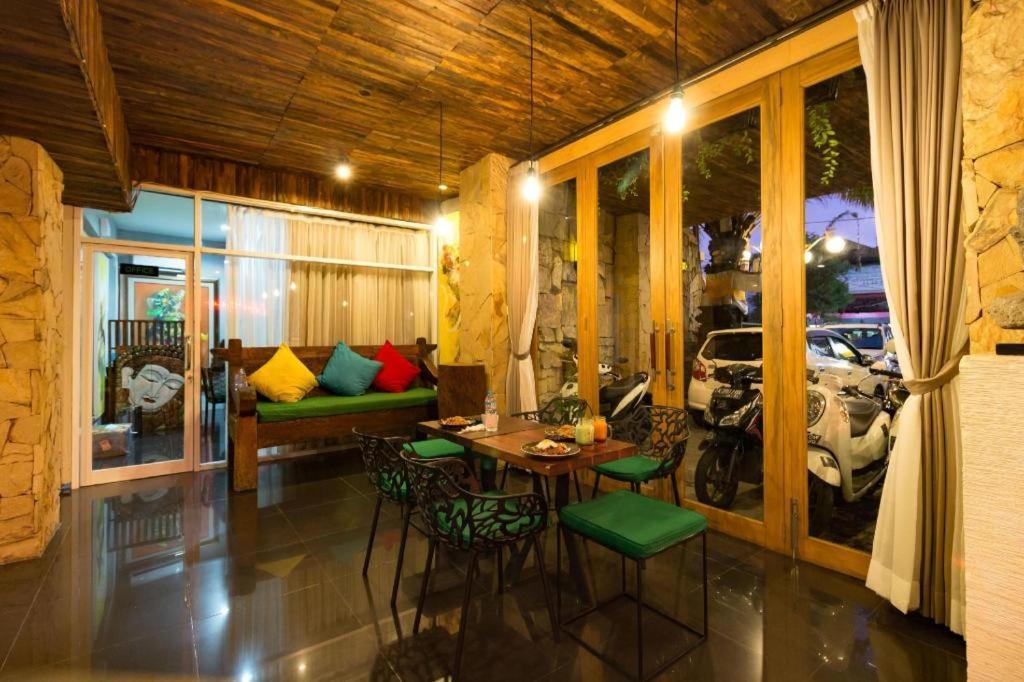 Hadi Poetra Hotel Kuta  Luaran gambar